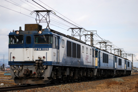 【JR貨】篠ノ井線 EF64四重単で回送（復路）を篠ノ井～稲荷山で撮影した写真