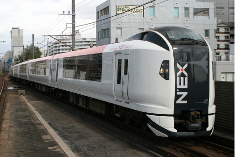 【JR東】E259系NE022編成 房総各線で試運転を本千葉駅で撮影した写真