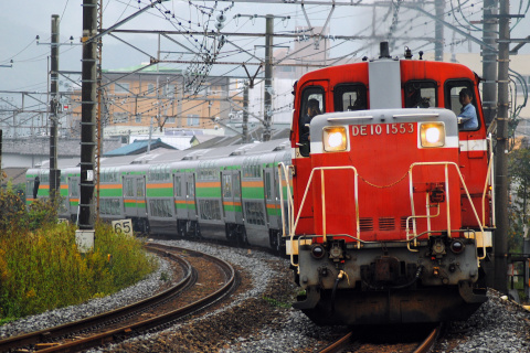 【JR東】E233系3000番代グリーン車8両 甲種輸送を逗子～鎌倉で撮影した写真
