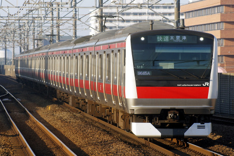 【JR東】アクアラインマラソンに伴う臨時列車運転を新浦安駅で撮影した写真