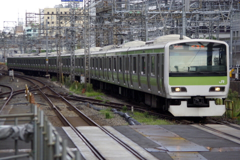 【JR東】E231系500番代トウ511編成 試運転を東京駅で撮影した写真