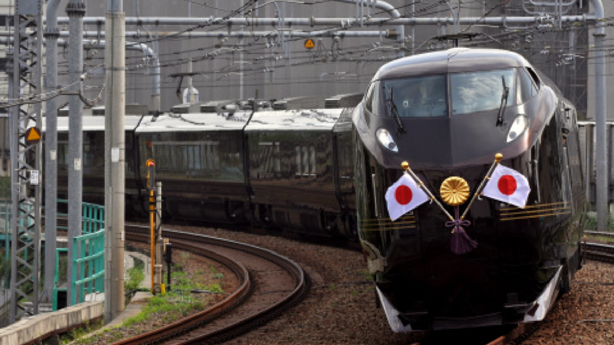 ＪＲ東日本御召し列車運転時刻表と御召し列車運転報 - 鉄道