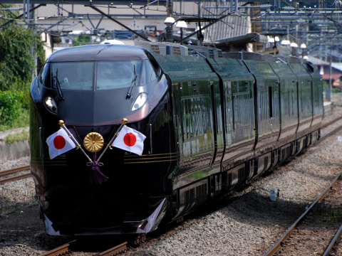 【JR東】E655系使用 お召列車運転を鳥沢駅付近で撮影した写真
