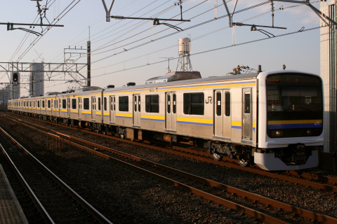 【JR東】209系2100番代マリC615編成 東京総合車両センター出場を下総中山駅で撮影した写真