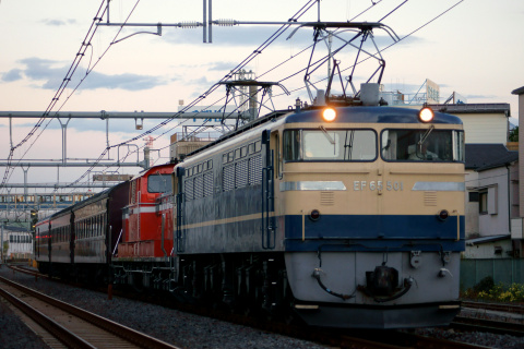 【JR東】EF65-501＋DD51-842＋旧客3両 高崎へ返却を尾久～赤羽で撮影した写真
