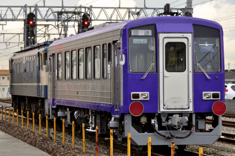 【JR西】キハ120-7 網干総合車両所出場を網干駅で撮影した写真