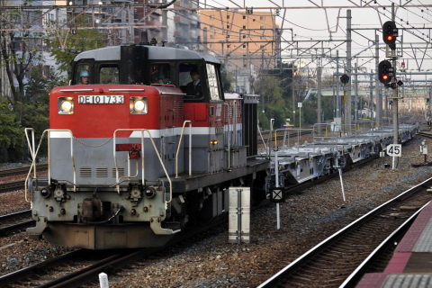 【JR貨】コキ107形6両 甲種輸送を新大阪駅で撮影した写真
