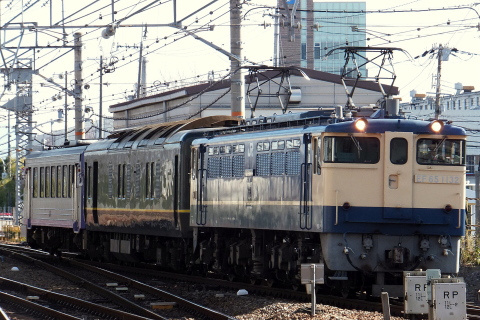【JR西】キハ120-305とカニ24-13が網干総合車両所に入場を尼崎駅で撮影した写真