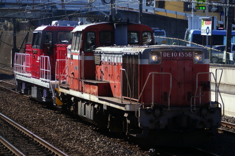 【JR貨】HD300-4 甲種輸送を新秋津～東所沢で撮影した写真