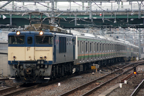【JR東】E233系チタNT10編成配給輸送を大宮駅で撮影した写真