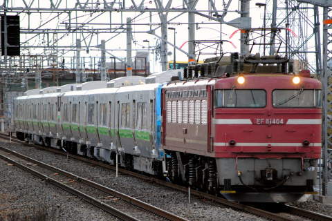 【JR北】733系サウB103＋B104編成 甲種輸送を桂川駅で撮影した写真