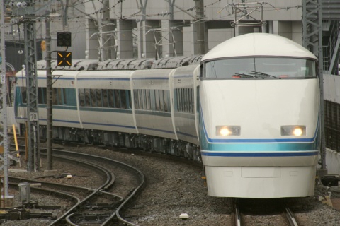 【東武】100系109F（リニューアル編成） 営業運転復帰を業平橋駅で撮影した写真