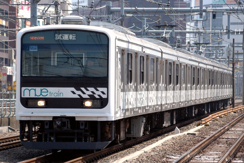 【JR東】209系『MUE-Train』埼京線試運転を新大久保駅で撮影した写真