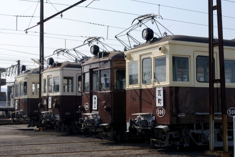 【ことでん】レトロ電車 特別運行実施を仏生山工場で撮影した写真