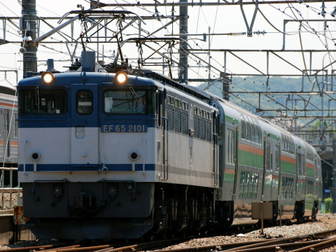 【JR東】E233系3000番代グリーン車4両 甲種輸送を梶ヶ谷（タ）～府中本町で撮影した写真