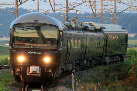 【JR東】485系「ジパング」使用 「仙台・平泉世界遺産号」運転を岩切駅で撮影した写真