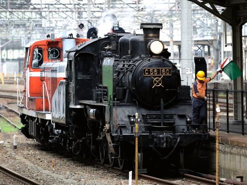 【JR西】C56-160 展示会実施を京都駅で撮影した写真