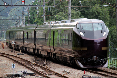 【JR東】E655系6両（TR車組込）中央本線で試運転の拡大写真