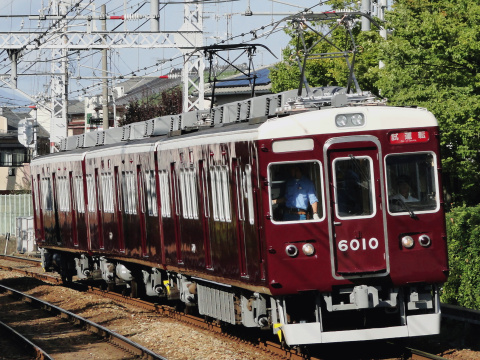 【阪急】6000系6010F 出場試運転を西向日駅で撮影した写真