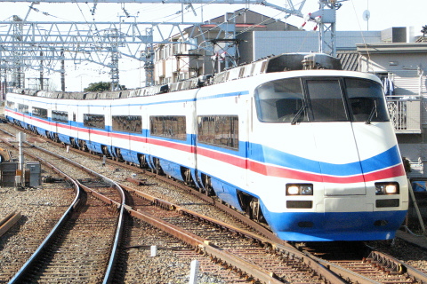 【京成】「シティライナー」増発列車運転を京成高砂駅で撮影した写真