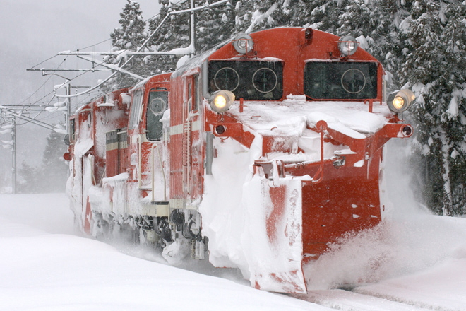 【JR東】信越本線で排雪列車運転の拡大写真