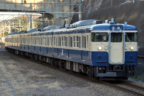 【JR東】快速「おさんぽ川越号」運転を船橋法典駅で撮影した写真