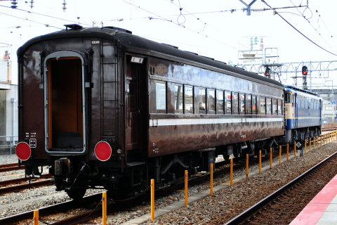 【JR西】マイテ49-2 網干総合車両所入場を網干駅で撮影した写真