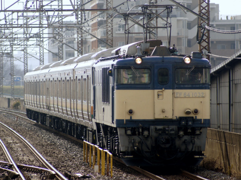 【JR東】211系3000番代タカA19＋A21編成 疎開配給を西浦和駅で撮影した写真