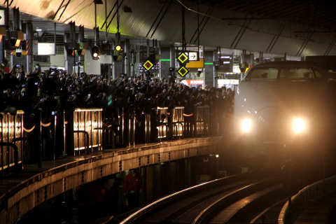 【JR東】200系 営業運転終了を東京駅で撮影した写真
