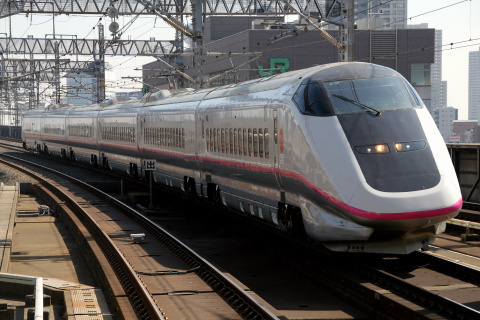【JR東】「こまちわくわくドリーム号」運転を大宮駅で撮影した写真