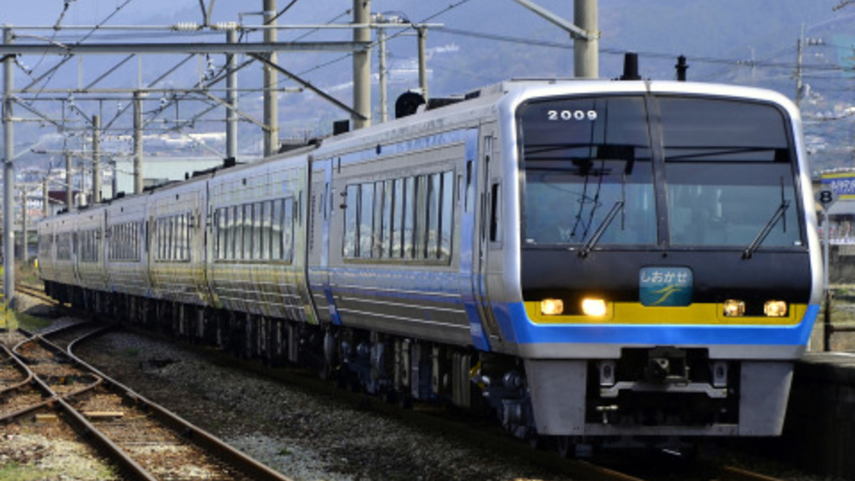 Jr四 00系 09号 予讃線アンパンマン列車代走に充当 2nd Train鉄道ニュース