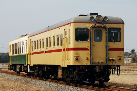 【ひたちなか】旧国鉄キハ使用 団体臨時列車運転の拡大写真