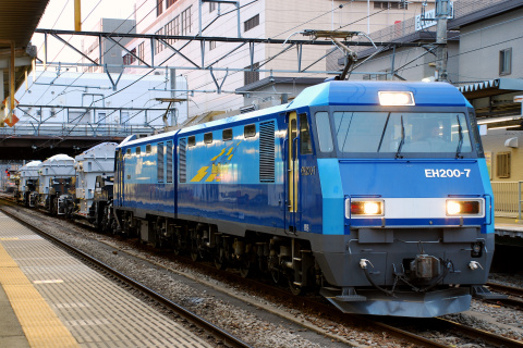 【JR貨】シキ1000形3両使用 特大貨物輸送を甲府駅で撮影した写真