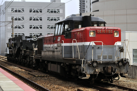 【JR貨】シキ801B1 西浜へ回送を西宮駅で撮影した写真