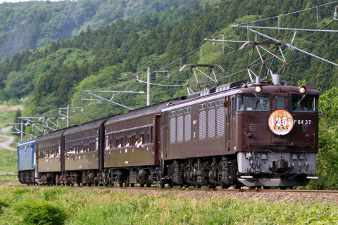 【JR東】快速「信越線125周年号」 運転を二本木～関山で撮影した写真