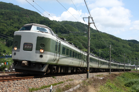 【JR東】189系ナノN102編成使用 団体臨時列車「特急あさま号」運転を安茂里～川中島で撮影した写真