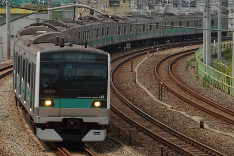 【JR東】E233系2000番代マト11編成 小田急線直通対応改造出場を大塚～巣鴨で撮影した写真