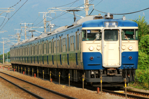 【JR東】115系トタM40編成 中央本線普通列車代走を塩崎～竜王で撮影した写真