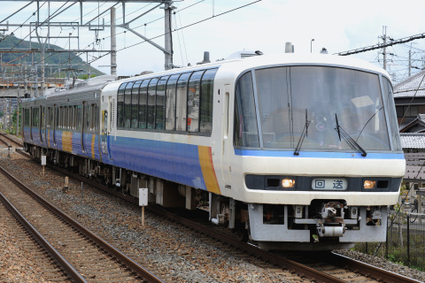 【JR西】213/223系『U@tech』 返却回送 を島本駅で撮影した写真