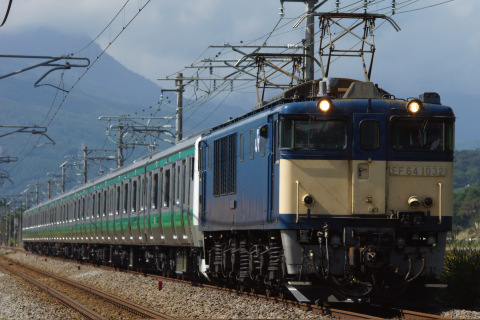 【JR東】E233系7000番代ハエ114編成 配給輸送の拡大写真