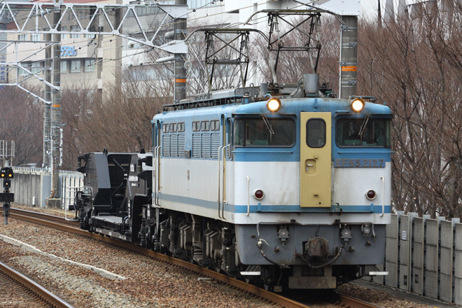 【JR貨】シキ1000Ｄ1 宇都宮(タ)へ回送を静岡駅で撮影した写真