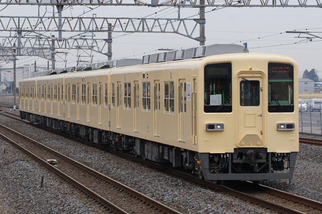 【東武】8000系81111Fセイジクリーム色になって出場試運転の拡大写真