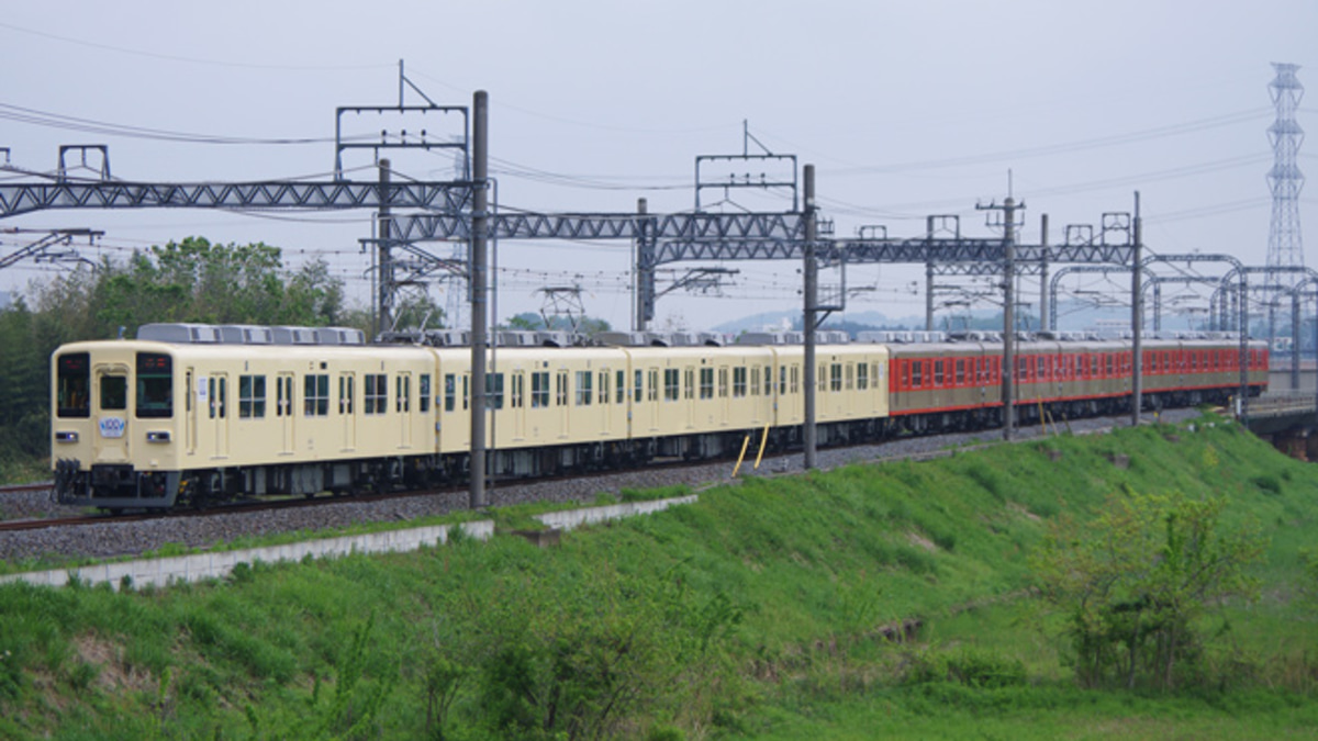 東武】8111F＋81111F使用の東上線100周年記念号 |2nd-train鉄道ニュース