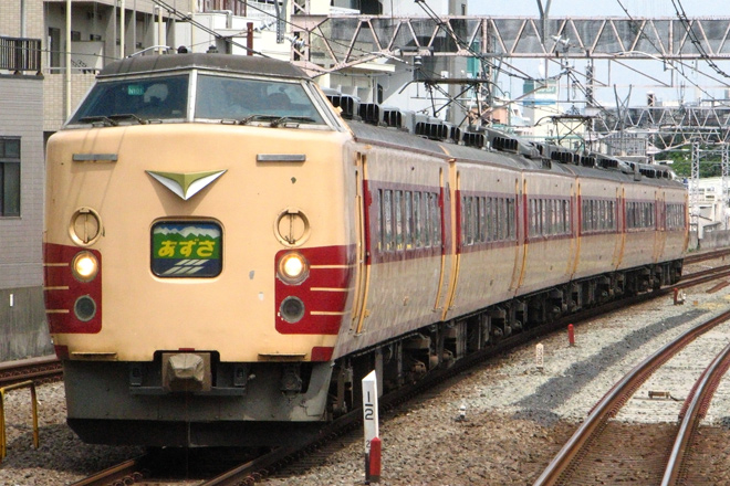 【JR東】183･189系N101編成使用特急「あずさ81号」運転を西荻窪駅で撮影した写真