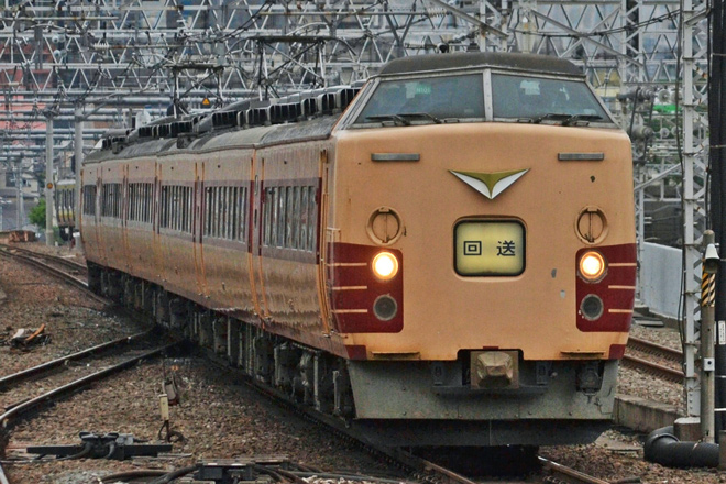 【JR東】183・189系N101編成特急「かいじ188号」運転を中野駅で撮影した写真