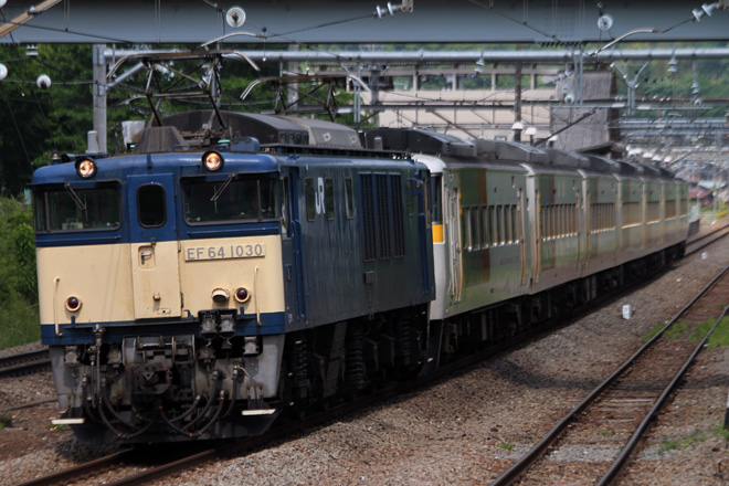 【JR東】185系OM02編成廃車配給を鳥沢〜猿橋間で撮影した写真
