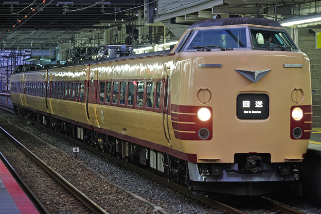 【JR西】381系FE41編成吹田総合車両所本所出場を尼崎駅で撮影した写真