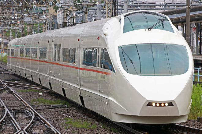 【小田急】50000形50002F 試運転を海老名駅で撮影した写真