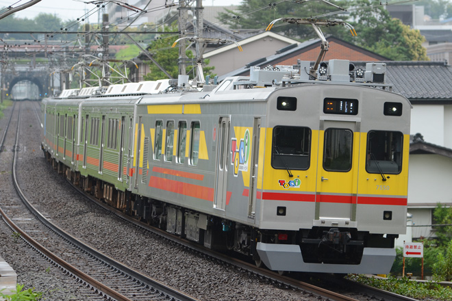 【東急】7600系7602F 長津田検車区へ回送をたまプラーザ駅で撮影した写真