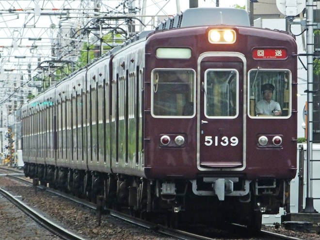 【阪急】5100系8両が西宮北口へ回送の拡大写真